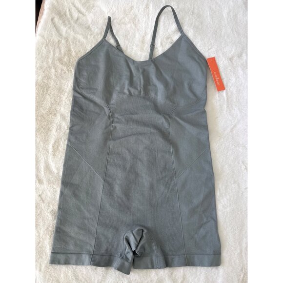 Colsie Grey sculpted seamless romper, size XL New - Picture 3 of 5